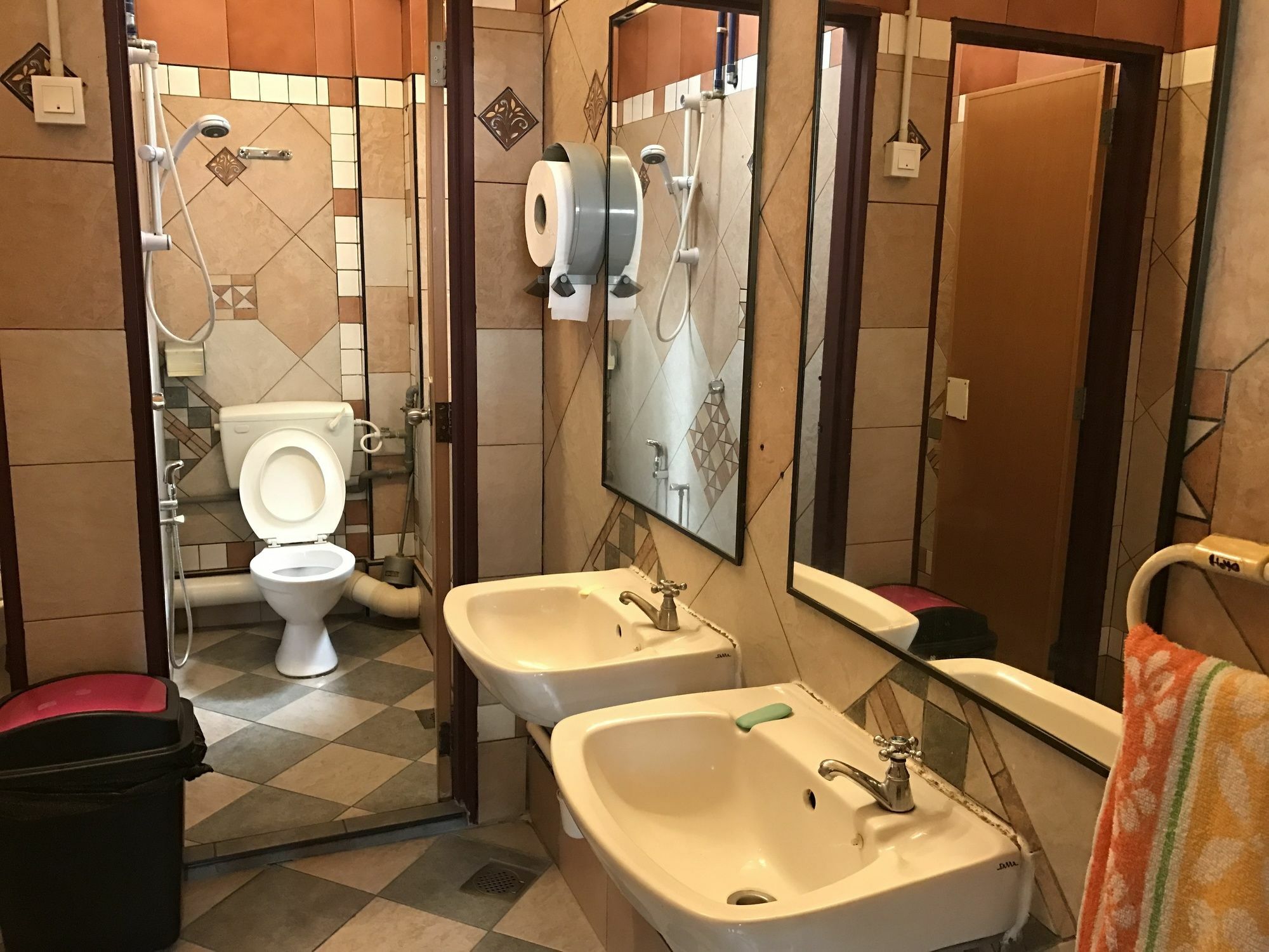Grocer'S Inn Backpackers Guesthouse Kuala Lumpur Exteriér fotografie